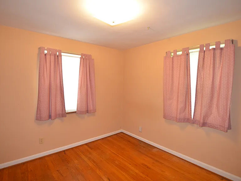 4625 Orchard Ln — Photo 7