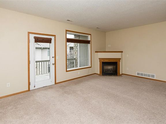 2nd image of 504 Carrie Ln