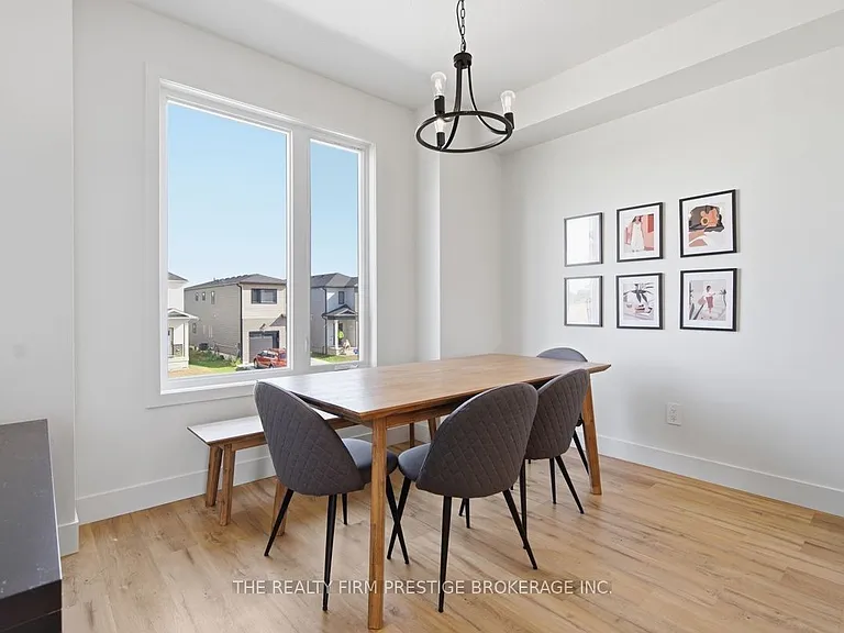 1595 Capri Cres #28 — Photo 12