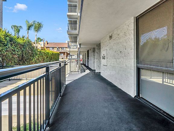 2nd image of 3916 Riviera Dr Unit 204