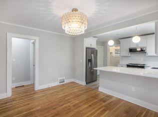 710 Crescent St NE, Grand Rapids, MI 49503