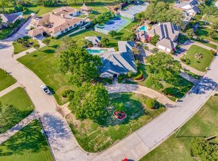 2228 High Point Dr, Carrollton, TX 75007