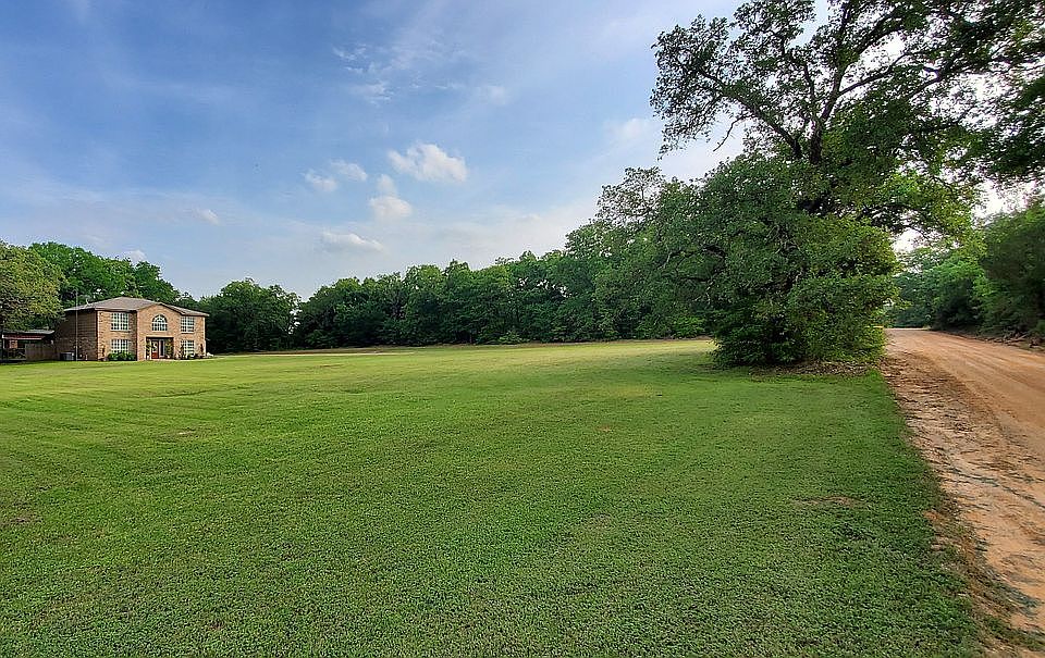 2nd image of 1003 County Road 350
