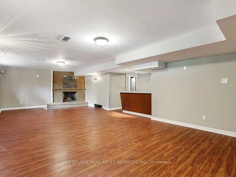 1371 Kilborn Ave — Photo 32