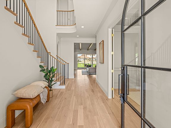 4th image of 9724 Latour Ct