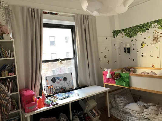 Rented by Compass | media 35