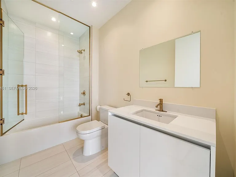 2655 S Bayshore Dr #1906 — Photo 19