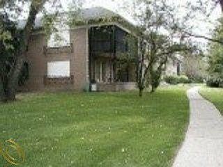 2nd image of 25430 Southfield Rd APT 103