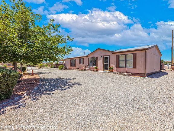 3rd image of 831 N Mount Bang Way