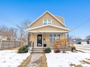 1009 Saint Paul St, Green Bay, WI 54304