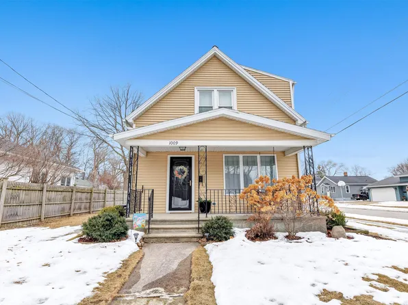 1009 Saint Paul St, Green Bay, WI 54304