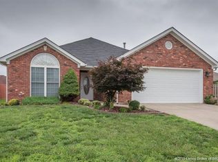 1736 Summerlin Pl, Jeffersonville, IN 47130