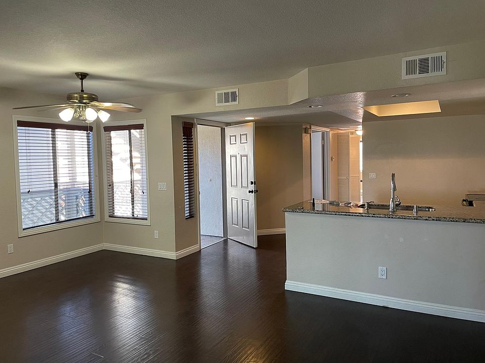 Entrance to the luxurious unit