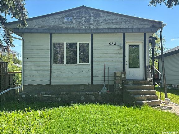 5th image of 683 Athol STREET