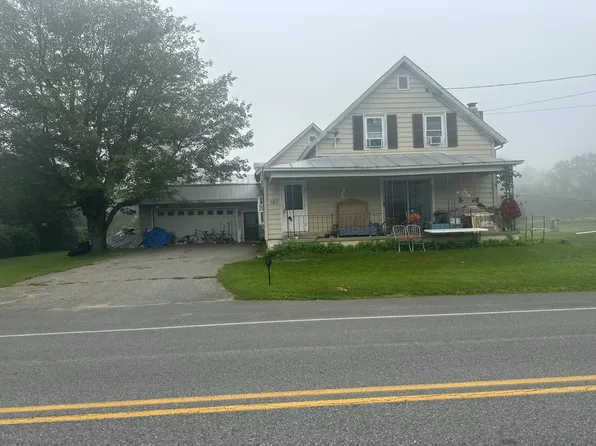 797 Hemmingford Rd, Mooers, NY 12958