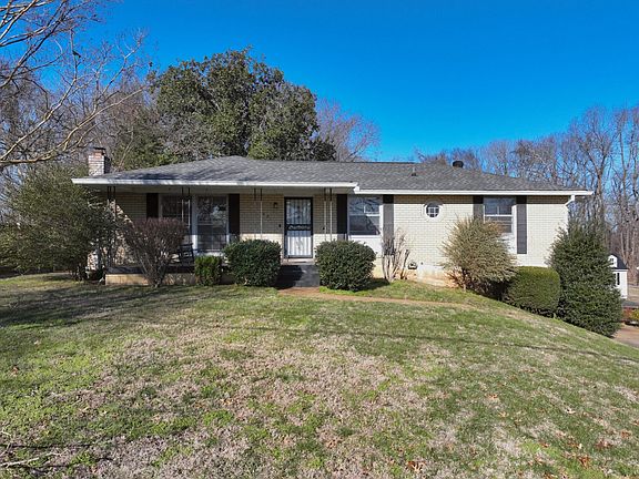 2nd image of 140 Roberta Dr