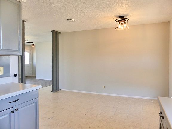 5th image of 4425 Leddy Dr