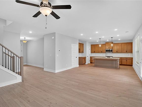 4th image of 611 Villa Rica Spgs