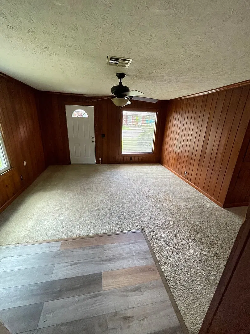 4325 Zorn Lane — Photo 4