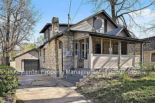 410 E Kansas Ave Photo 1