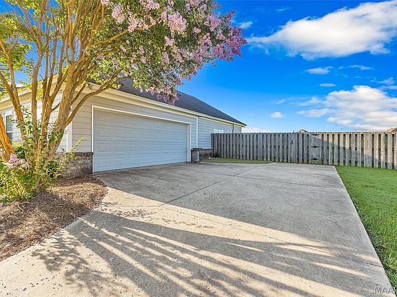 4th image of 8828 Andress Ct