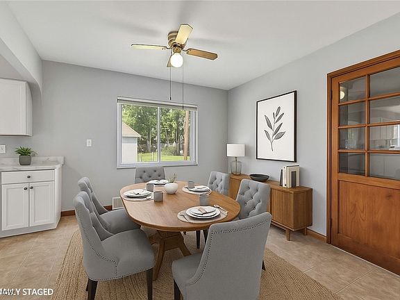 3rd image of 6302 Dartworth Dr
