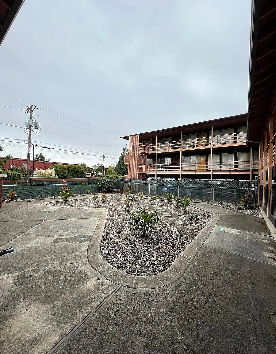 Studio, 375 sqft, $1,000 — Photo 2