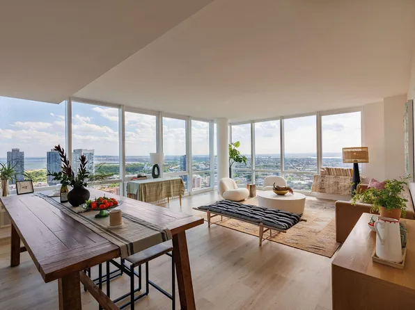 180 Morgan Street image 66 of 140