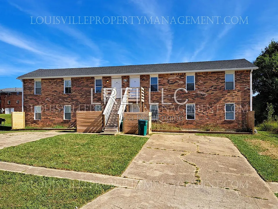 419 Woodcreek Dr #4