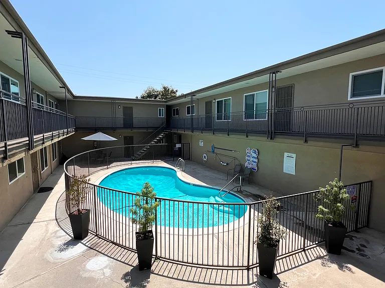 1419 S Orange Ave #15 — Photo 24