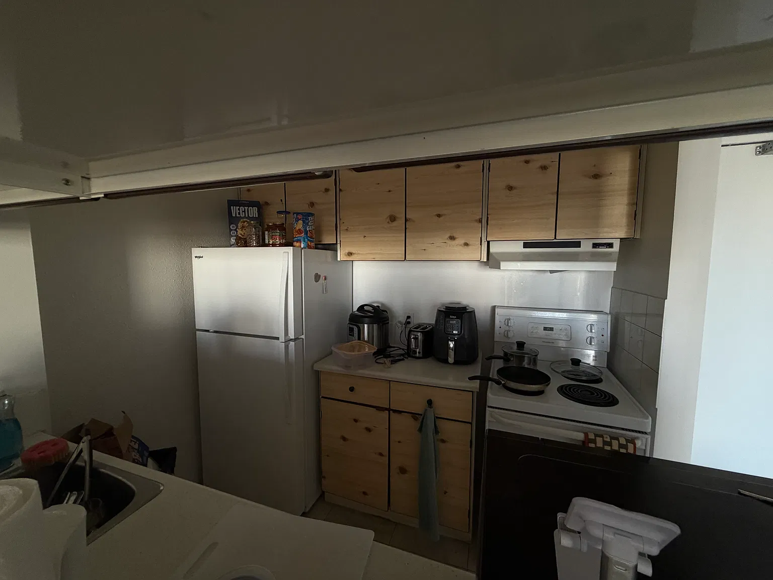 1 bed, 750 sqft, $1,350 — Photo 3
