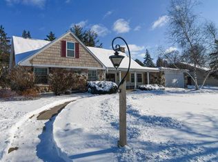 1620 S Hillcrest Dr, Appleton, WI 54914