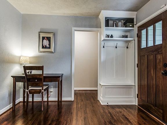 4th image of 1237 Glenwood Dr