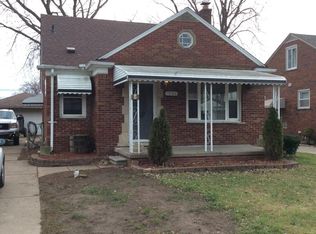 15106 Stephens Dr, Eastpointe, MI 48021