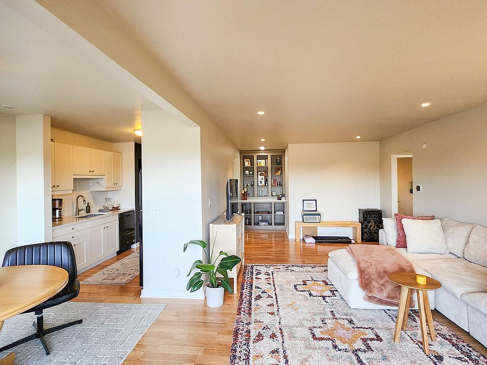 1st image of 2140 Pauline Blvd APT 208