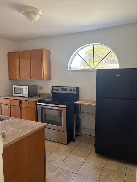 2 bed, 1092 sqft, $1,700 — Photo 4