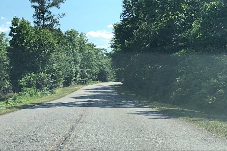 2nd image of 280 Doctor Stewarts Rd