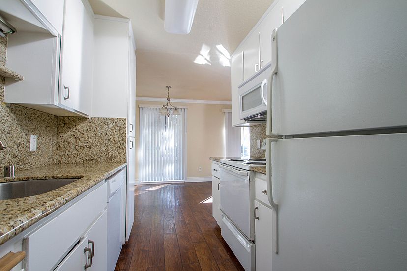 1st image of 307 Tradewinds Dr APT 2