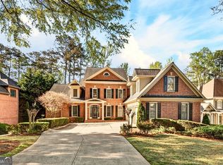 7445 Laurel Oak Dr, Suwanee, GA