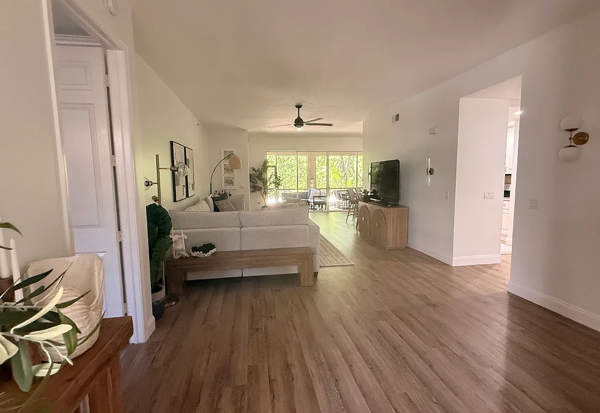3975 Deer Crossing Ct — Photo 2
