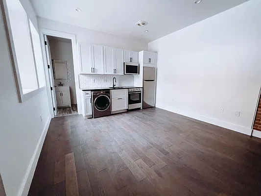 Kitchen, photo 1