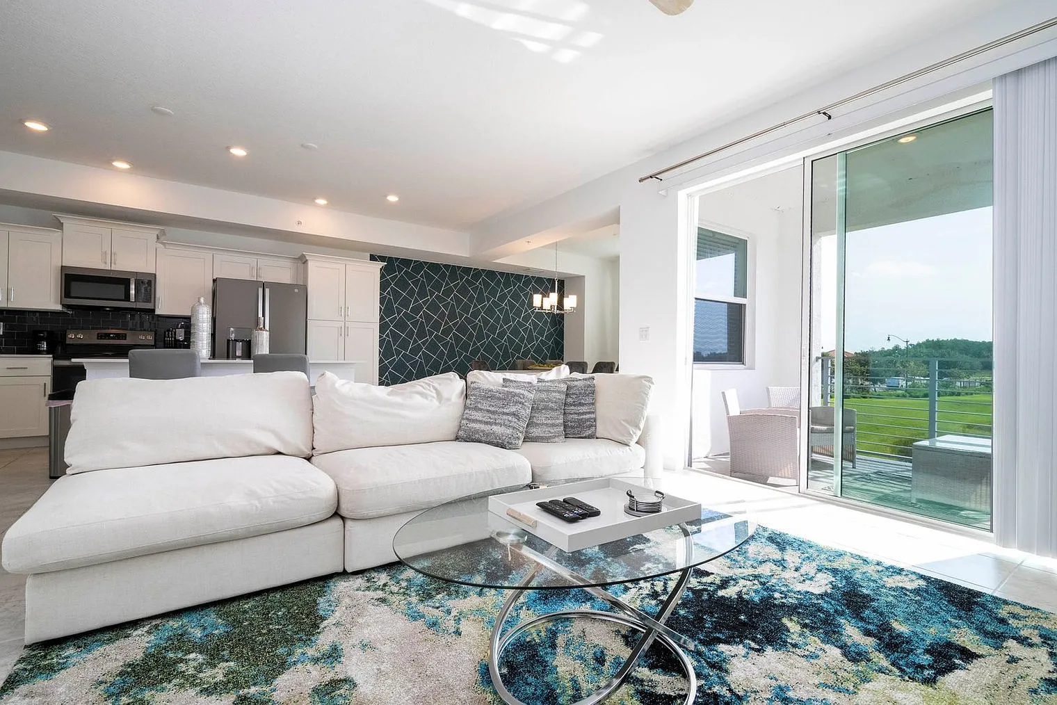 2 bed, 2.0 bath, 1280 sqft, $3,830 — Photo 1