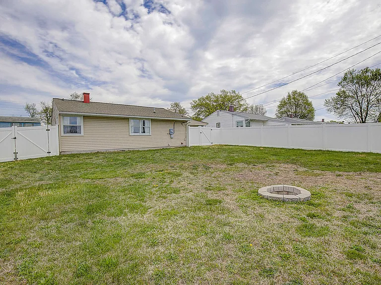 1622 Tieman Dr — Photo 18