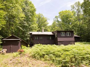 5 Oak Ter, Northfield, MA 01360