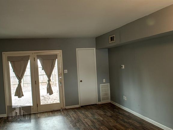 4th image of 2838/2840 Mackey Ln