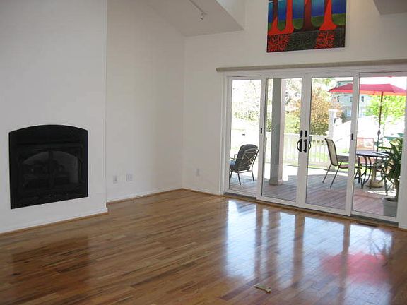 5th image of 195 Muirfield Ln