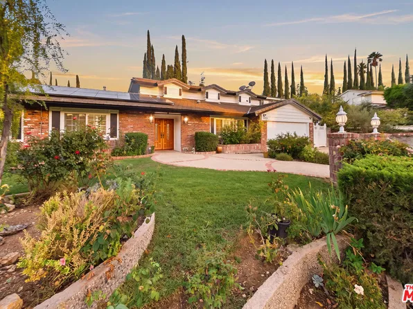 19230 Cheyenne St, Porter Ranch, CA 91326