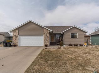 1605 S Purdue Ave, Sioux Falls, SD 57106