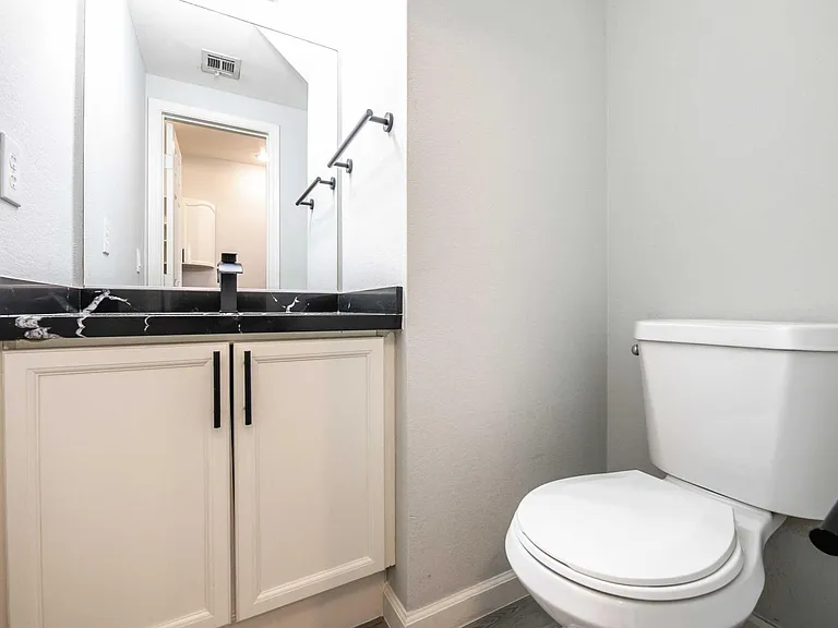 2601 Autumn Blaze Ave — Photo 16