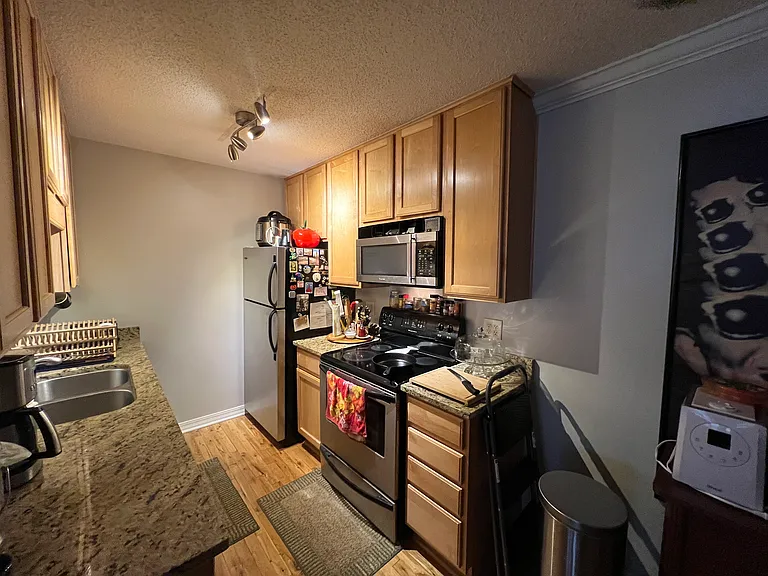 821 Douglas Ave #307 — Photo 5